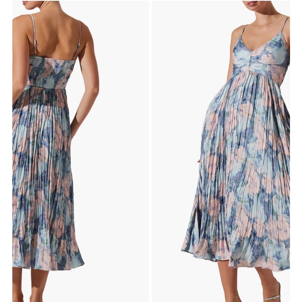 Astr Pleated Floral Midi Dress in Blue & Pink - Picture 2 of 6